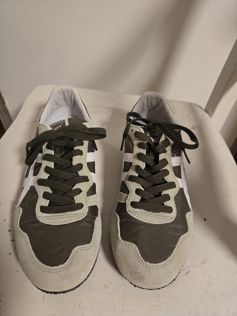 Onitsuka Tiger by Asics Olive Green & White Men's Sneakers In Great Condition